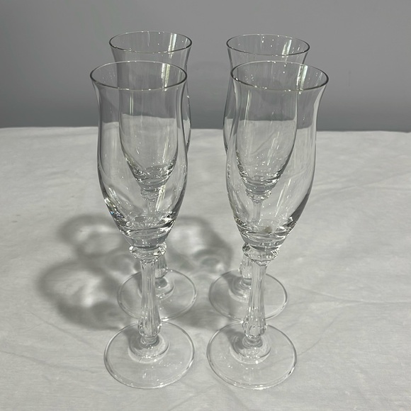 Mikasa Ardmore Fluted Champagne Glasses Vintage Elegant Crystal set of 4 - Picture 3 of 13